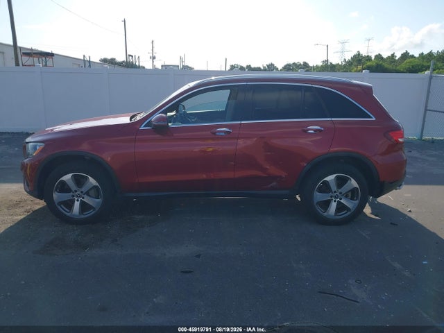 45919791 :رقم المزاد ، WDC0G4JB6JV018746 vin ، 2018 Mercedes-benz Glc 300 مزاد بيع