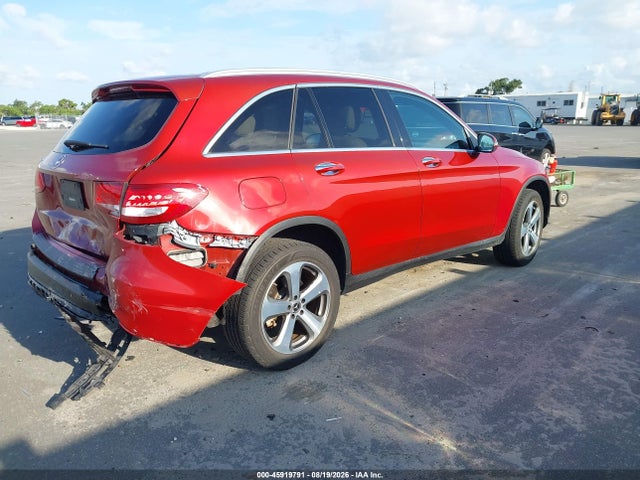 45919791 :رقم المزاد ، WDC0G4JB6JV018746 vin ، 2018 Mercedes-benz Glc 300 مزاد بيع