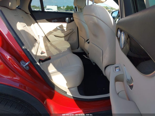 45919791 :رقم المزاد ، WDC0G4JB6JV018746 vin ، 2018 Mercedes-benz Glc 300 مزاد بيع