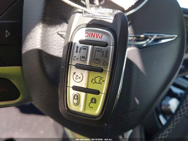 2026 Chrysler Pacifica Limited მანქანა იყიდება აუქციონზე, vin: 2C4RC1GG3TR221013, აუქციონის ნომერი: 45919804