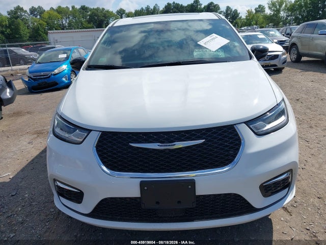 2026 Chrysler Pacifica Limited მანქანა იყიდება აუქციონზე, vin: 2C4RC1GG3TR221013, აუქციონის ნომერი: 45919804