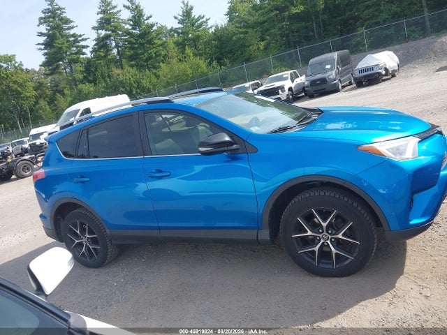 JTMJFREV6JJ734925 Toyota RAV4 SE