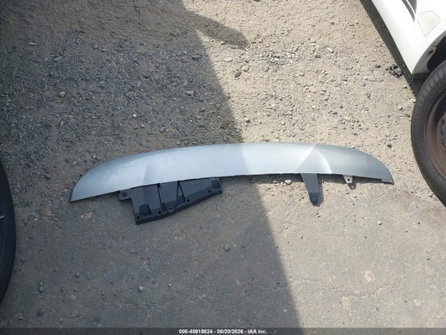 JTMJFREV6JJ734925 Toyota RAV4 SE