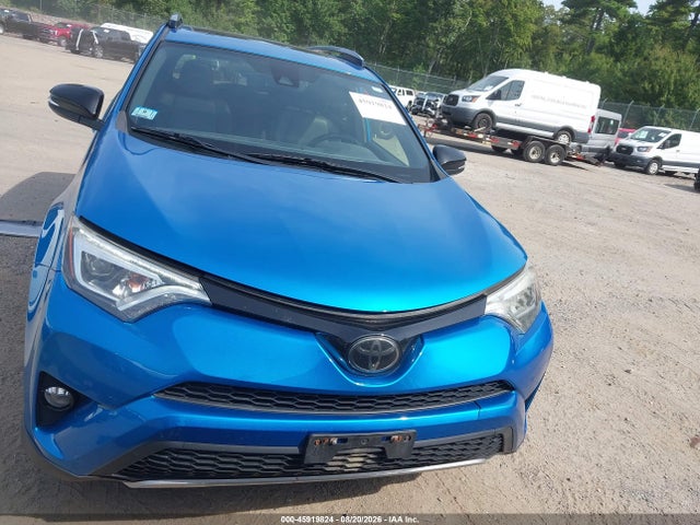 JTMJFREV6JJ734925 Toyota RAV4 SE