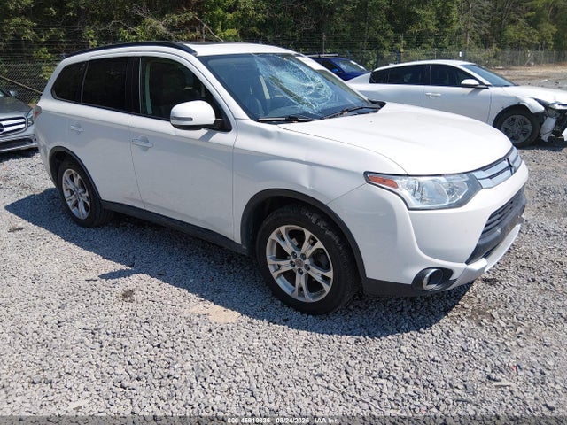 Продажа на аукционе авто 2015 Mitsubishi Outlander Se, vin: JA4AD3A36FZ006726, номер лота: 45919836