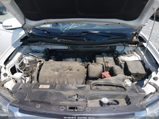 Продажа на аукционе авто 2015 Mitsubishi Outlander Se, vin: JA4AD3A36FZ006726, номер лота: 45919836