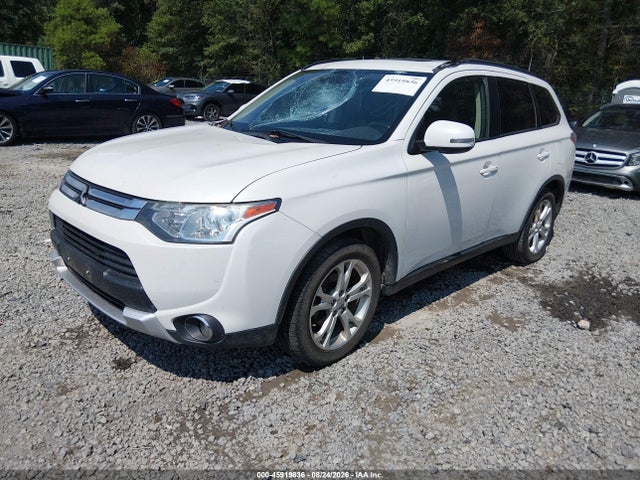 Продажа на аукционе авто 2015 Mitsubishi Outlander Se, vin: JA4AD3A36FZ006726, номер лота: 45919836