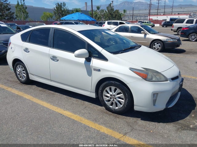 2014 Toyota Prius Plug-in მანქანა იყიდება აუქციონზე, vin: JTDKN3DP9E3056124, აუქციონის ნომერი: 45919872