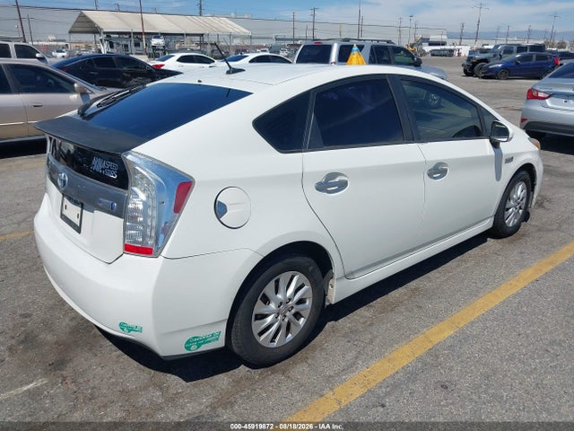 2014 Toyota Prius Plug-in მანქანა იყიდება აუქციონზე, vin: JTDKN3DP9E3056124, აუქციონის ნომერი: 45919872
