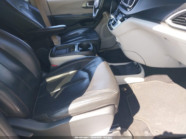 2020 Chrysler Pacifica Touring L მანქანა იყიდება აუქციონზე, vin: 2C4RC1BG8LR106401, აუქციონის ნომერი: 45919881