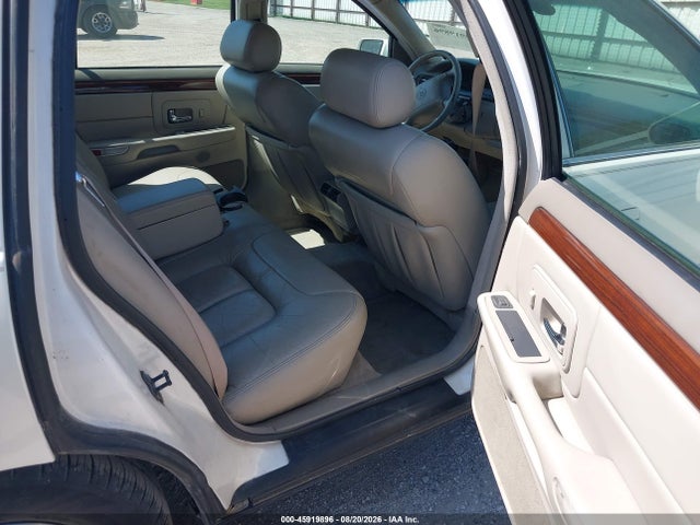 45919896 :رقم المزاد ، 1G6KE54Y1XU791961 vin ، 1999 Cadillac Deville D'elegance مزاد بيع