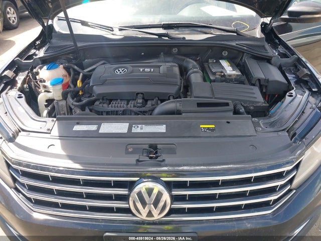 2017 Volkswagen Passat 1.8t Se მანქანა იყიდება აუქციონზე, vin: 1VWBT7A35HC017417, აუქციონის ნომერი: 45919924