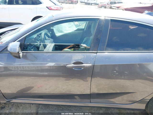 Aukcja sprzedaży 2017 Honda Civic Ex-t, vin: 19XFC1F3XHE015021, numer aukcji: 45919944