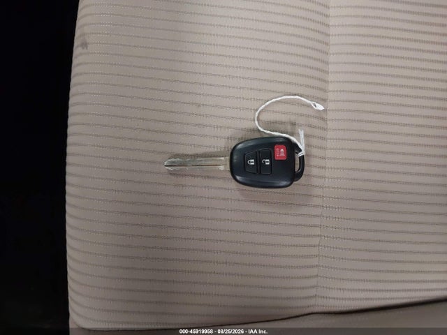 Продаж на аукціоні авто 2013 Toyota Rav4 Xle, vin: 2T3RFREV8DW115204, номер лоту: 45919958