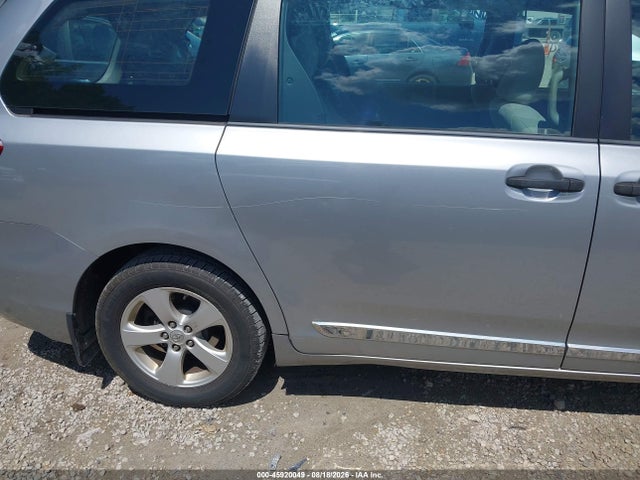 Продажа на аукционе авто 2017 Toyota Sienna L 7 Passenger, vin: 5TDZZ3DC7HS871294, номер лота: 45920049