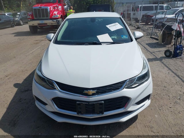 45920083 :رقم المزاد ، 3G1BE6SM1JS654781 vin ، 2018 Chevrolet Cruze Lt Auto مزاد بيع
