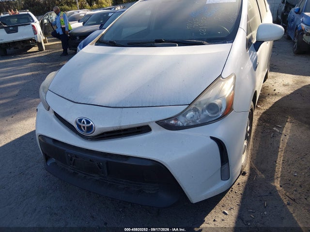 Toyota PRIUS V 2015 JTDZN3EU3FJ021952 Image 6