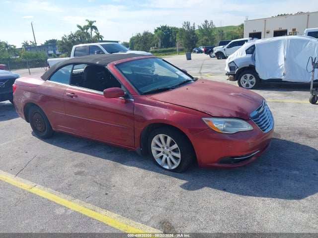 45920305 :رقم المزاد ، 1C3BC2EG3BN537649 vin ، 2011 Chrysler 200 Touring مزاد بيع