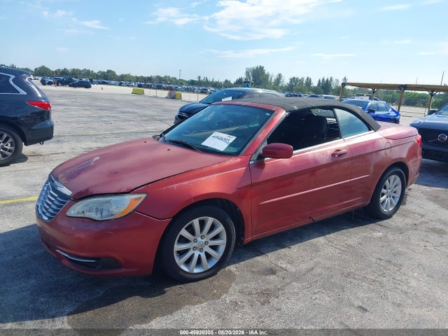 45920305 :رقم المزاد ، 1C3BC2EG3BN537649 vin ، 2011 Chrysler 200 Touring مزاد بيع