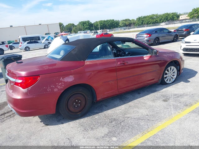 45920305 :رقم المزاد ، 1C3BC2EG3BN537649 vin ، 2011 Chrysler 200 Touring مزاد بيع