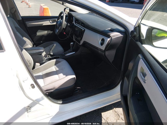 2T1BURHE5JC022472 Toyota COROLLA LE