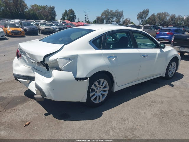 1N4AL3AP3JC161862 Nissan Altima 2.5 S
