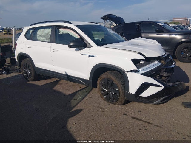 2022 Volkswagen Taos 1.5t S მანქანა იყიდება აუქციონზე, vin: 3VVCX7B26NM000333, აუქციონის ნომერი: 45920368