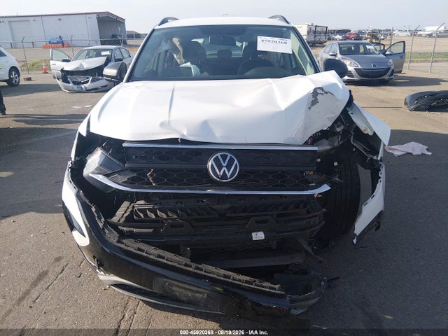 2022 Volkswagen Taos 1.5t S მანქანა იყიდება აუქციონზე, vin: 3VVCX7B26NM000333, აუქციონის ნომერი: 45920368