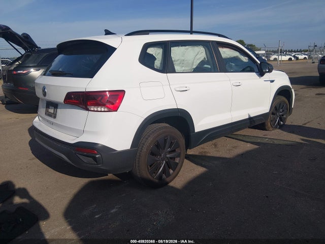 2022 Volkswagen Taos 1.5t S მანქანა იყიდება აუქციონზე, vin: 3VVCX7B26NM000333, აუქციონის ნომერი: 45920368
