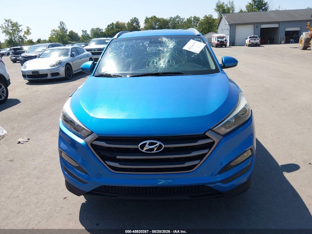 45920387 :رقم المزاد ، KM8J33A4XGU204852 vin ، 2016 Hyundai Tucson Se مزاد بيع