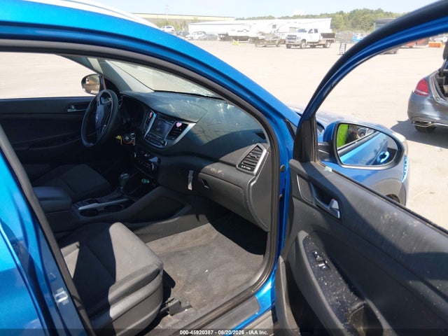45920387 :رقم المزاد ، KM8J33A4XGU204852 vin ، 2016 Hyundai Tucson Se مزاد بيع