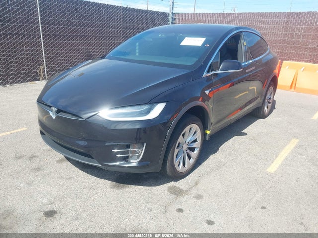 Tesla Model X 60d/70d/75d/90d 2016 5YJXCDE22GF026263 Image 2