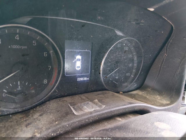 5NPD84LF8JH219343 Hyundai ELANTRA SEL