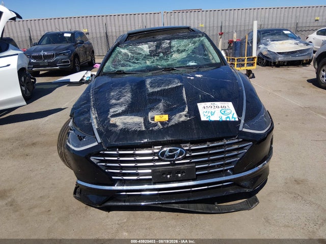 Продажа на аукционе авто 2023 Hyundai Sonata Hybrid Limited, vin: KMHL54JJ3PA058648, номер лота: 45920403