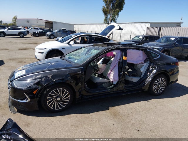 Продажа на аукционе авто 2023 Hyundai Sonata Hybrid Limited, vin: KMHL54JJ3PA058648, номер лота: 45920403