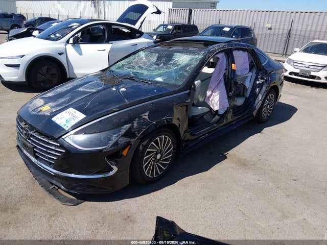 Продажа на аукционе авто 2023 Hyundai Sonata Hybrid Limited, vin: KMHL54JJ3PA058648, номер лота: 45920403