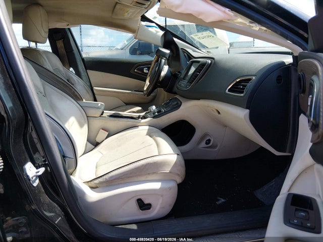 Продаж на аукціоні авто 2015 Chrysler 200 C, vin: 1C3CCCCG3FN706779, номер лоту: 45920420