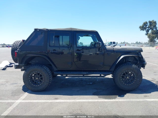45920421 :رقم المزاد ، 1C4BJWEG9EL324679 vin ، 2014 Jeep Wrangler Unlimited Altitude مزاد بيع