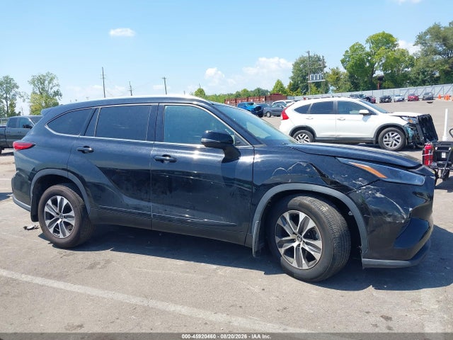 Aukcja sprzedaży 2021 Toyota Highlander Xle, vin: 5TDHZRBH5MS070368, numer aukcji: 45920460