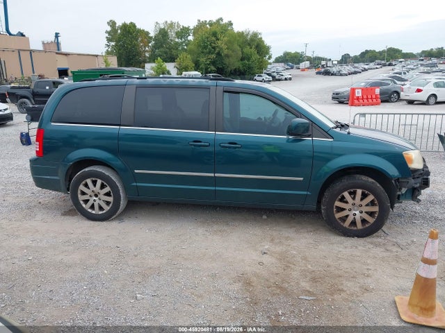 Продажа на аукционе авто 2009 Chrysler Town & Country Touring, vin: 2A8HR541X9R539567, номер лота: 45920481