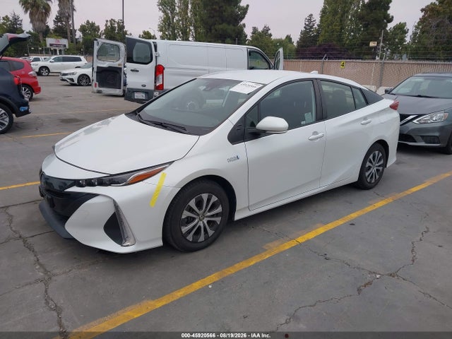 Toyota Prius Prime Le 2021 JTDKAMFP4M3196305 Image 2