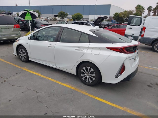 Toyota Prius Prime Le 2021 JTDKAMFP4M3196305 Image 3