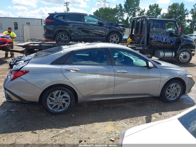 2025 Hyundai Elantra Hybrid Blue მანქანა იყიდება აუქციონზე, vin: KMHLM4DJ3SU135931, აუქციონის ნომერი: 45920573