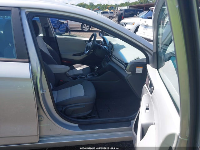 Продаж на аукціоні авто 2020 Hyundai Ioniq Hybrid Blue, vin: KMHC65LCXLU220348, номер лоту: 45920612
