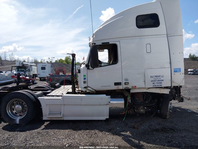 Продажа на аукционе авто 2013 Volvo Vn Vnl, vin: 4V4NC9EJ5DN564548, номер лота: 45920692