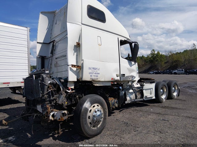 Продажа на аукционе авто 2013 Volvo Vn Vnl, vin: 4V4NC9EJ5DN564548, номер лота: 45920692