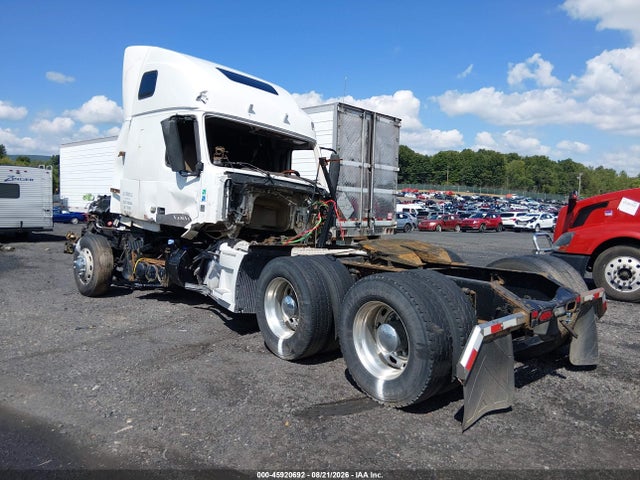 Продажа на аукционе авто 2013 Volvo Vn Vnl, vin: 4V4NC9EJ5DN564548, номер лота: 45920692