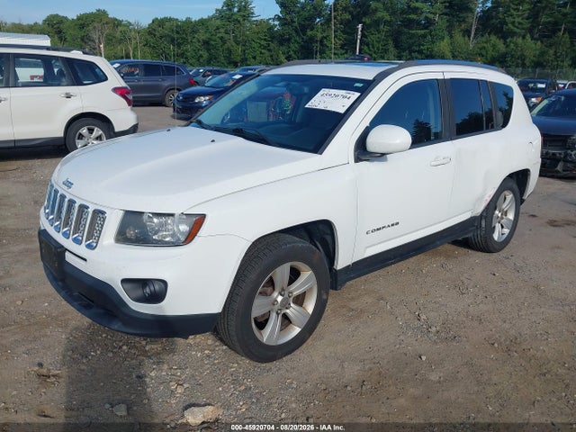 Jeep Compass Latitude 2014 1C4NJDEB7ED816708 Image 2