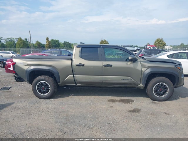 2025 Toyota Tacoma მანქანა იყიდება აუქციონზე, vin: 3TMLB5JN4SM116008, აუქციონის ნომერი: 45920754