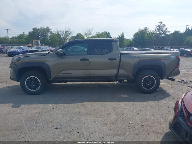 2025 Toyota Tacoma მანქანა იყიდება აუქციონზე, vin: 3TMLB5JN4SM116008, აუქციონის ნომერი: 45920754
